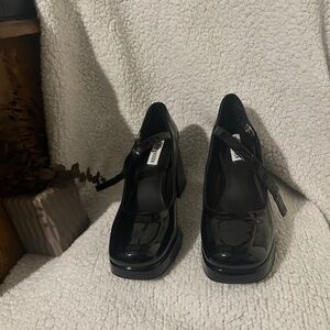 Patent leather Mary Janes